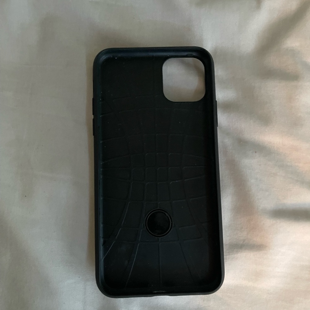 11 pro max Case - Picture 2 of 2